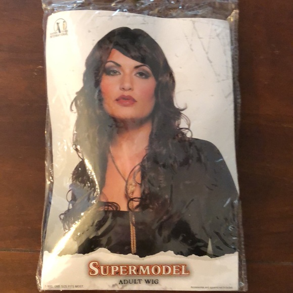 Seasonal Visions International Other - Costume long brown wig NWOT